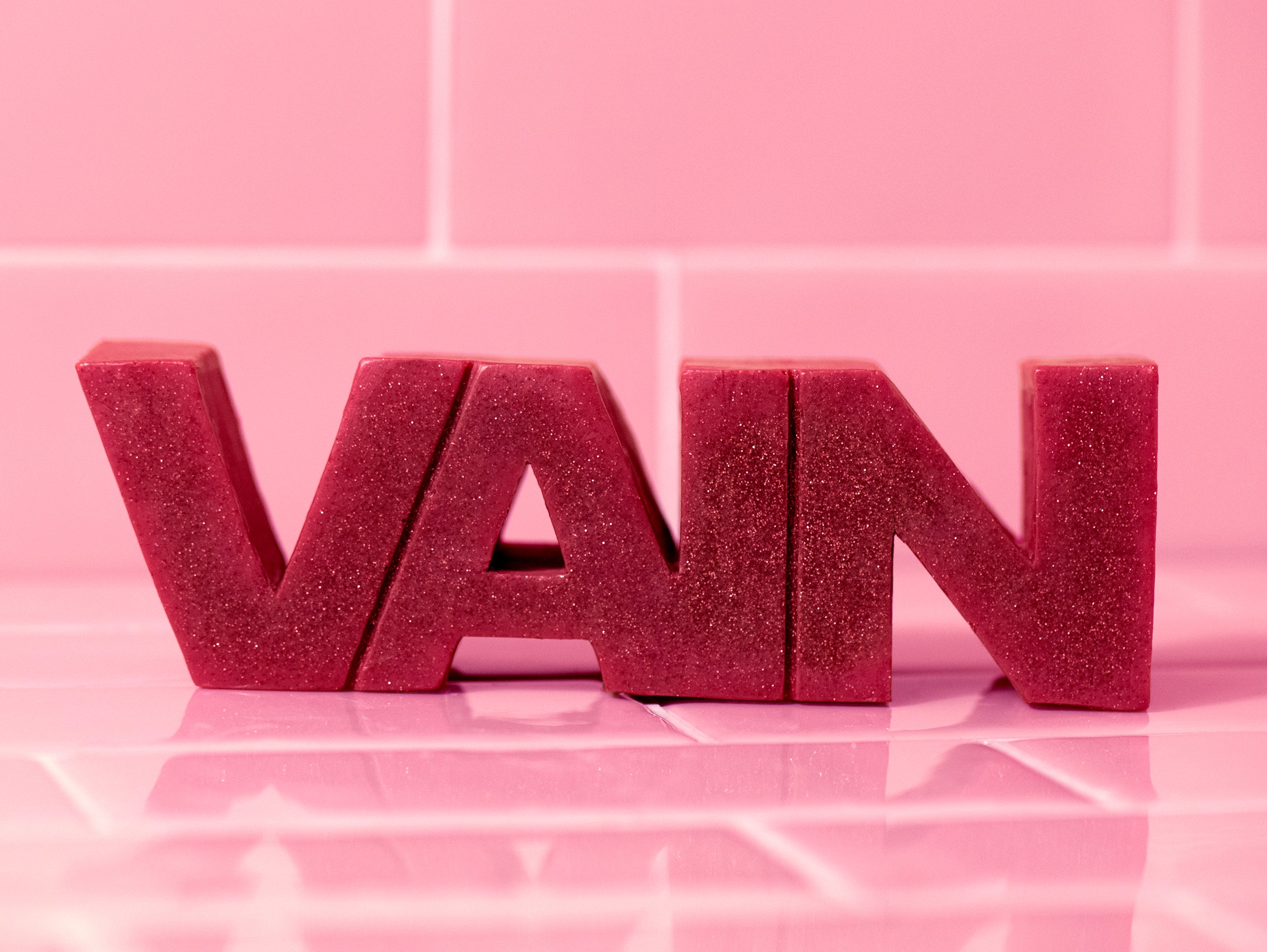 VAIN HOLIDAY SOAP